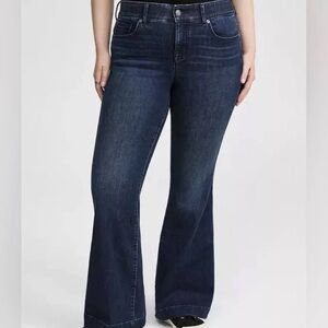 Torrid Bombshell Flare Jeans Size 24R